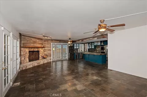 Living - 495 Zuger Ct, Crestline, CA 92325 photo 6 of 15