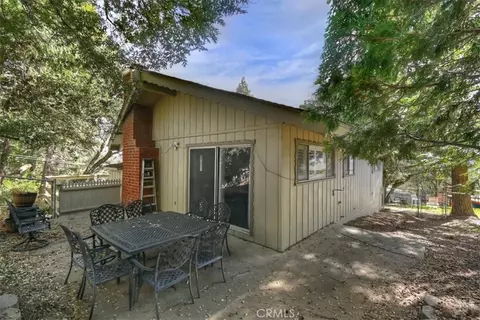Exterior - 370 Weisshorn, Crestline, CA 92325 photo 4 of 9