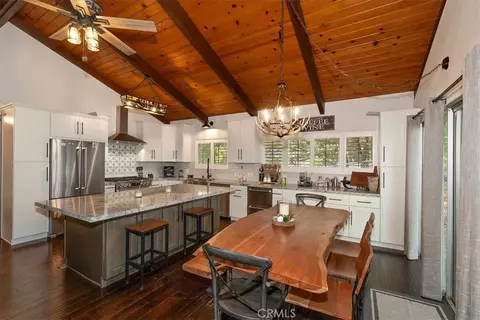 Kitchen - 370 Weisshorn, Crestline, CA 92325 photo 1 of 7