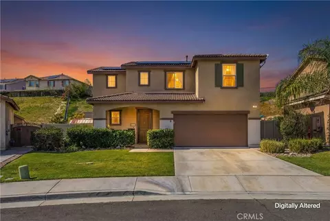 115 Festive Ct, Beaumont, CA 92223