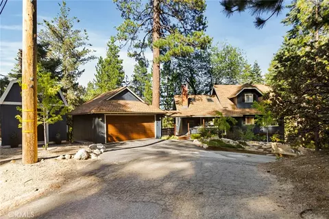 Exterior - 256 N Fairway, Lake Arrowhead, CA 92352 photo 12 of 12