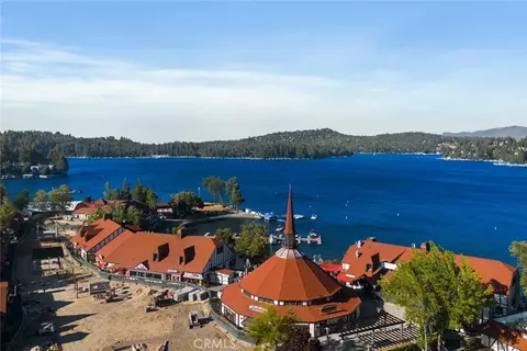 View/Area - 256 N Fairway, Lake Arrowhead, CA 92352 photo 4 of 5