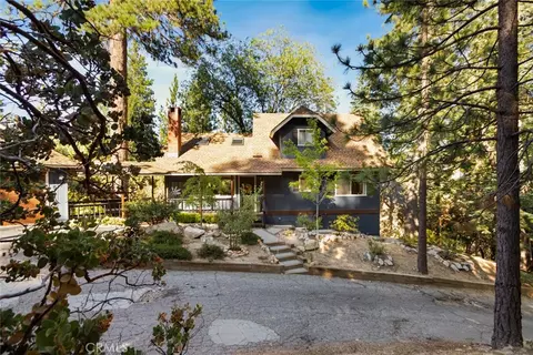 Exterior - 256 N Fairway, Lake Arrowhead, CA 92352 photo 11 of 12
