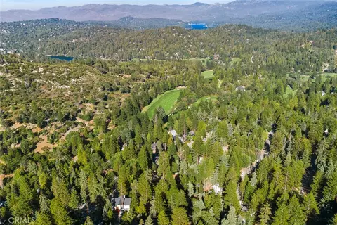 View/Area - 256 N Fairway, Lake Arrowhead, CA 92352 photo 1 of 5