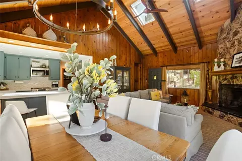 Dining - 256 N Fairway, Lake Arrowhead, CA 92352 photo 1 of 2