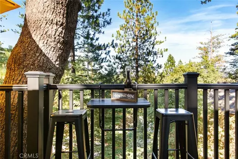 Exterior - 256 N Fairway, Lake Arrowhead, CA 92352 photo 4 of 11
