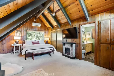 Bedroom - 256 N Fairway, Lake Arrowhead, CA 92352 photo 7 of 7