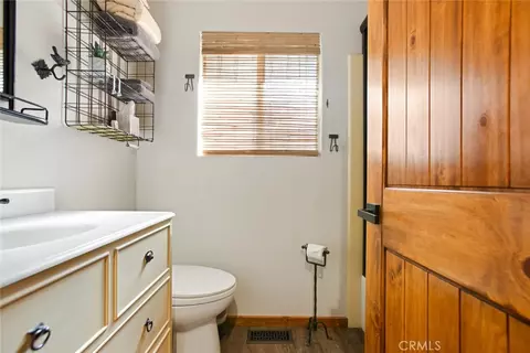 Bath - 256 N Fairway, Lake Arrowhead, CA 92352 photo 1 of 6