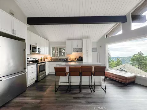 Kitchen - 30904 Live Oak Dr, Running Springs, CA 92382 photo 1 of 3