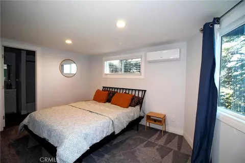 Bedroom - 30904 Live Oak Dr, Running Springs, CA 92382 photo 1 of 3