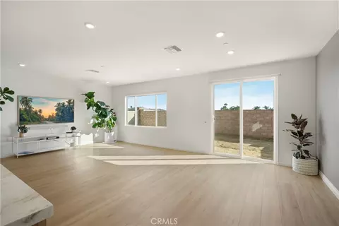 Living - 19795 Beavertail Way, Riverside, CA 92508 photo 3 of 5