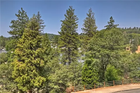 View/Area - 24445 San Moritz Dr, Crestline, CA 92325 photo 2 of 5