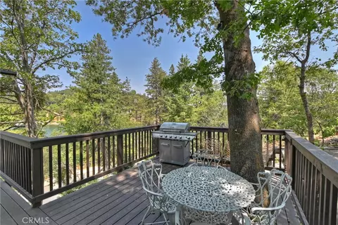 Exterior - 24445 San Moritz Dr, Crestline, CA 92325 photo 7 of 16