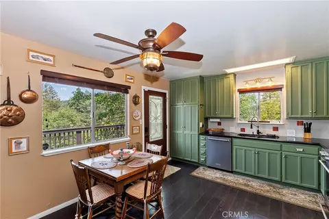 Kitchen - 24445 San Moritz Dr, Crestline, CA 92325 photo 1 of 4