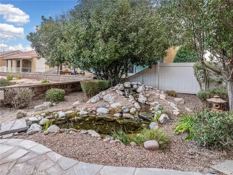 Exterior - 19420 Verbena St, Apple Valley, CA 92308 photo 5 of 10
