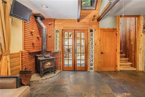 Entry Way - 9323 Cedar Dr, Forest Falls, CA 92339 photo 1 of 6