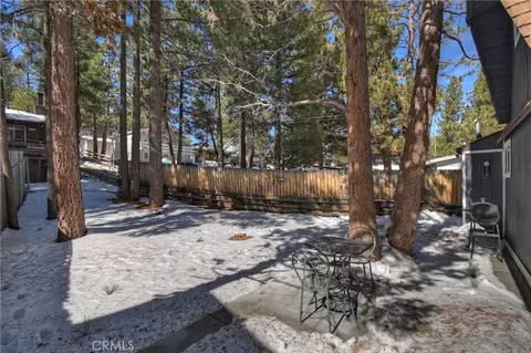 Exterior - 728 W Aeroplane, Big Bear City, CA 92314 photo 5 of 10