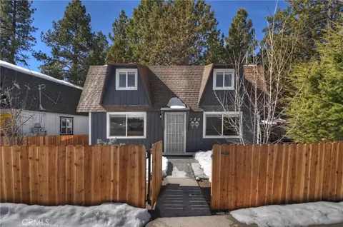 Exterior - 728 W Aeroplane, Big Bear City, CA 92314 photo 3 of 10