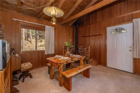 Dining - 1109 Brookside, Fawnskin, CA 92333 photo 4 of 5