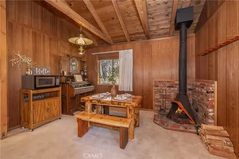 Dining - 1109 Brookside, Fawnskin, CA 92333 photo 2 of 5