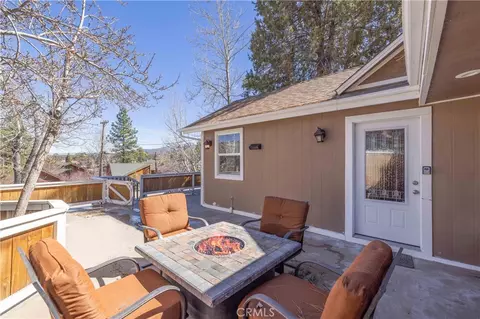 Exterior - 40177 Lakeview, Big Bear Lake, CA 92315 photo 1 of 2