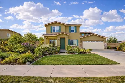 31801 Oak Wood Cir, Yucaipa, CA 92399