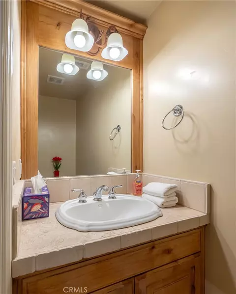 173 Grizzly Rd, Lake Arrowhead, CA 92352 photo 13