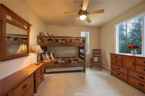 Bedroom - 173 Grizzly Rd, Lake Arrowhead, CA 92352 photo 6 of 7
