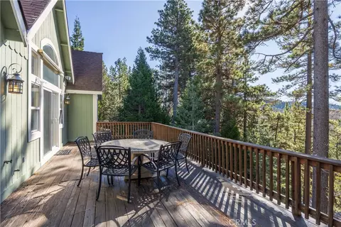 173 Grizzly Rd, Lake Arrowhead, CA 92352