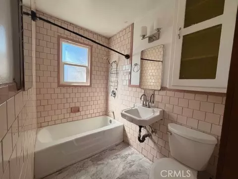 Bath - 9504 Summit, Forest Falls, CA 92339 photo 4 of 4