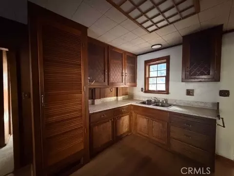 Kitchen - 9504 Summit, Forest Falls, CA 92339 photo 1 of 1