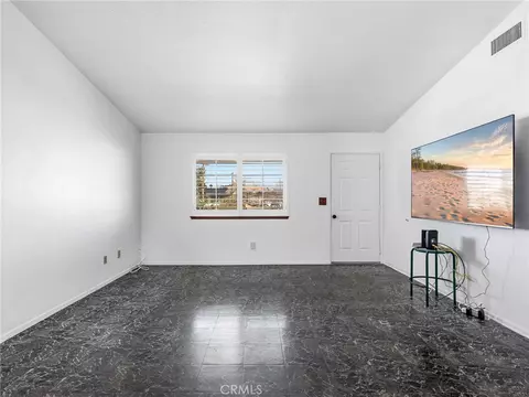 Living - 18449 Hackberry, Hesperia, CA 92345 photo 1 of 7