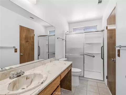 Bath - 18449 Hackberry, Hesperia, CA 92345 photo 3 of 3