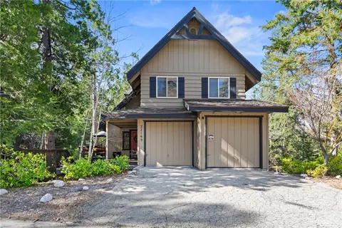 27169 Ironwood Ln, Lake Arrowhead, CA 92352