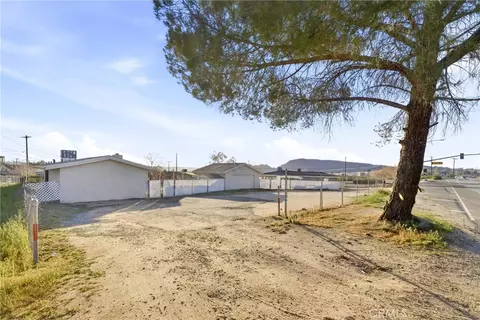Exterior - 15637 Tuscola, Apple Valley, CA 92307 photo 13 of 13