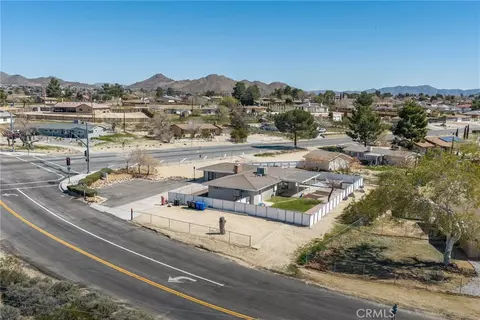View/Area - 15637 Tuscola, Apple Valley, CA 92307 photo 5 of 18