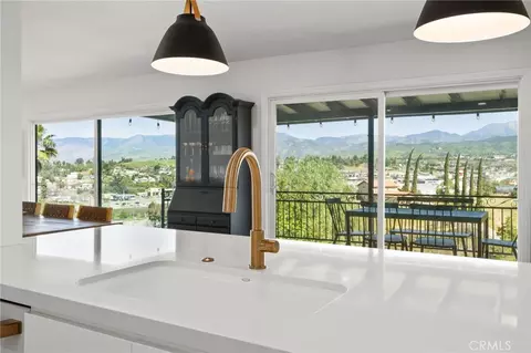 Kitchen - 31397 Mesa Dr, Redlands, CA 92373 photo 4 of 4