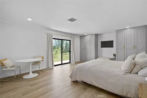 Bedroom - 31397 Mesa Dr, Redlands, CA 92373 photo 1 of 7