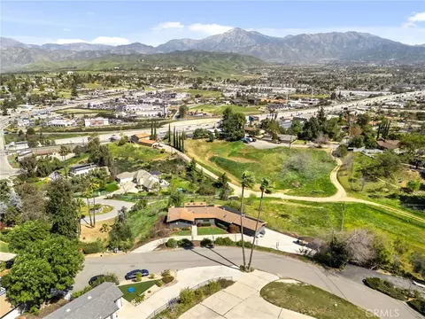 View/Area - 31397 Mesa Dr, Redlands, CA 92373 photo 5 of 5