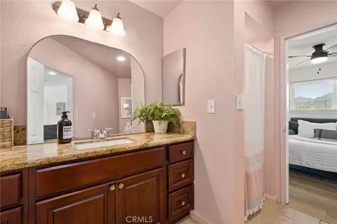 Bath - 31397 Mesa Dr, Redlands, CA 92373 photo 4 of 6