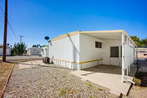 655 E Main St #9, San Jacinto, CA 92583 photo 27