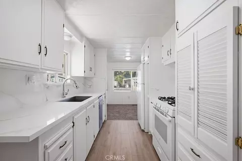 655 E Main St #9, San Jacinto, CA 92583 photo 3