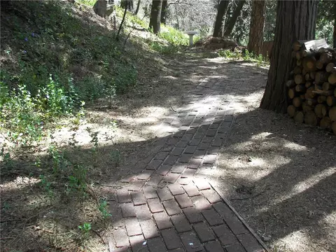 Exterior - 21636 Sawpit Cyn, Cedarpines Park, CA 92322 photo 16 of 27