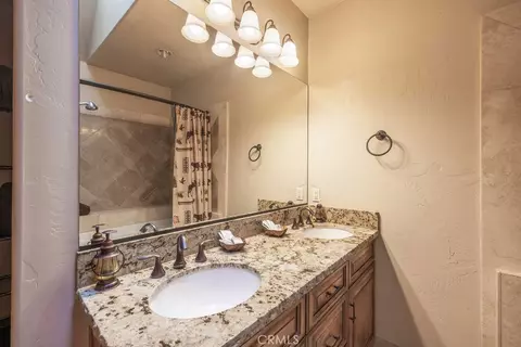 Bath - 1086 Heritage, Big Bear City, CA 92314 photo 4 of 9