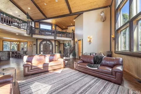 Living - 1086 Heritage, Big Bear City, CA 92314 photo 4 of 4