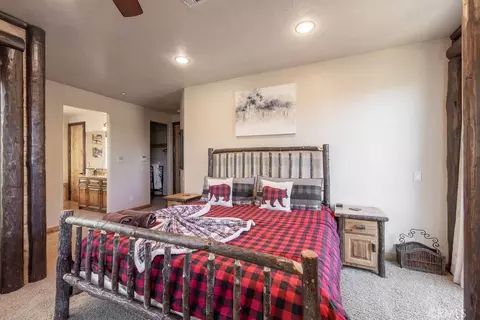 Bedroom - 1086 Heritage, Big Bear City, CA 92314 photo 5 of 10