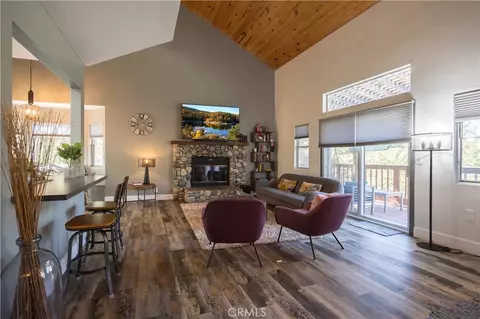 1315 Sequoia Dr, Lake Arrowhead, CA 92352
