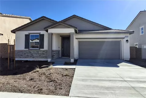 209 Everlast Ct, Hemet, CA 92543
