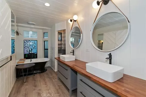 Bath - 948 Arbula, Crestline, CA 92325 photo 2 of 6
