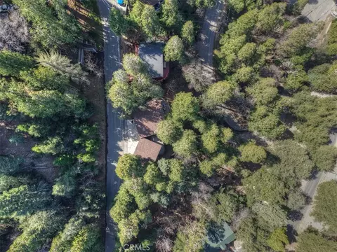 View/Area - 948 Arbula, Crestline, CA 92325 photo 3 of 4